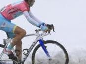 Stratosferico Nibali, vince sotto neve Giro