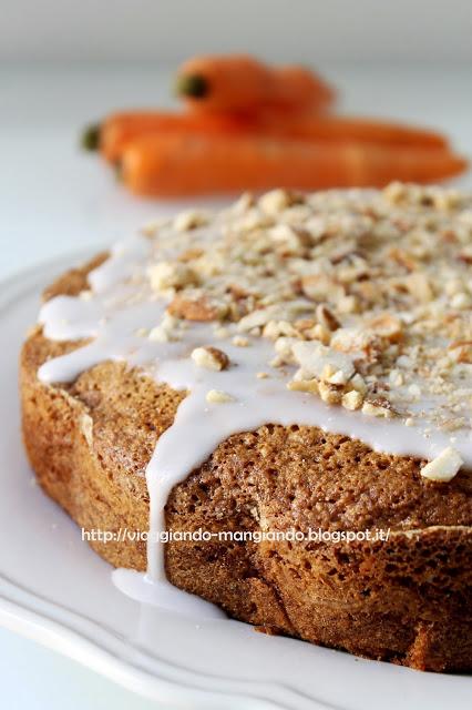 TORTA DI CAROTE E MANDORLE