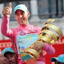  Vincenzo Nibali vince il Giro dItalia e corona il suo sogno