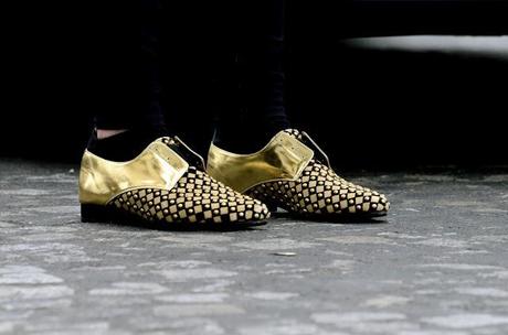 Gold shoes street style