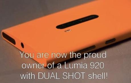 Nokia Lumia 920: realizzare scocche fai da te Double Shot