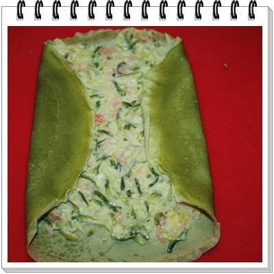 Cannelloni di crespelle verdi al salmone e zucchine