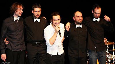 Valerio Scanu Live in Acustico - Teatro Elfo di Milano: basta pregiudizi!