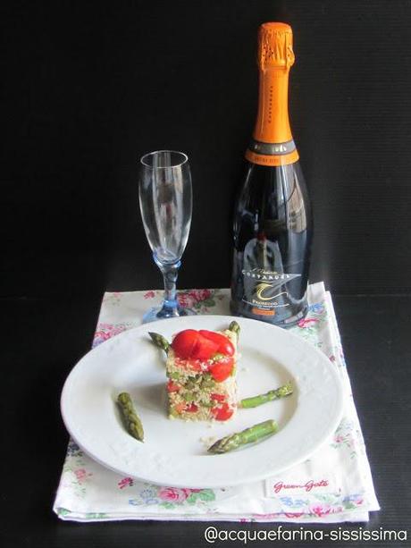 timballo di cous cous con asparagi e gamberi