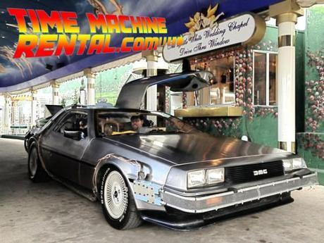 La DeLorean di Ritorno al Futuro a noleggio