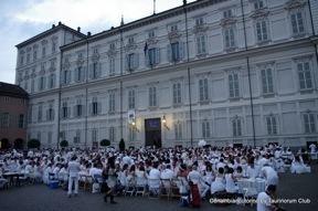 Flashmob Cena in Bianco a Torino: Unconventional dinner 2013.