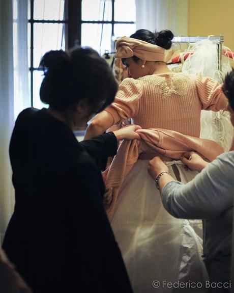 Trés Jolie – Unconventional Wedding dresses for Unconventional Women - Backstage