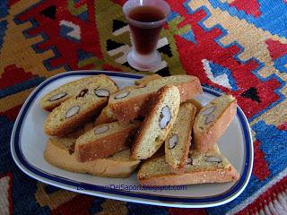 CANTUCCI SENESI (UNA VERSIONE CASALINGA)