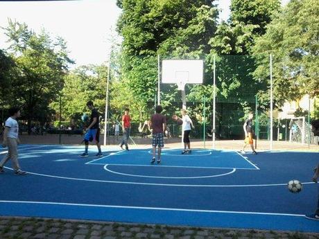 Grazie a Sky inaugurato un nuovo campo di streetball a Milano