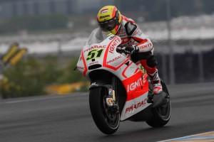 Andrea Iannone 1368976539__4361