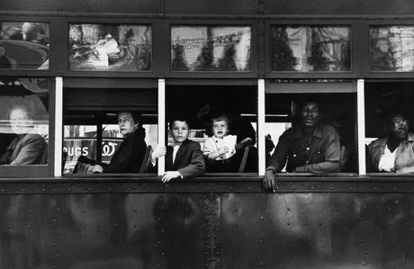 Trolley-New Orleans del 1955: lo scatto di Robert Frank è stato venduto da Christie's per la cifra record di 664mila dollari.