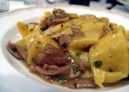 Pappardelle funghi e speck