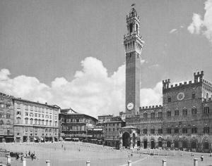 Piazza del Campo bn