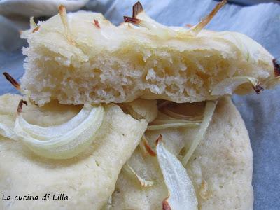 Pizza e pane: Focaccia alle cipolle con lievito madre