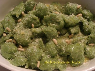 Malfatti di ortiche al cucchiaio