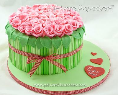 Tutorial Torta Bouquet di rose: passo passo torta mazzo di fiori