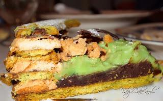 Torta al cioccolato e pistacchi in crosta sablé