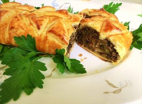 Rotolo di pasta sfoglia con fegato di vitello