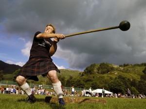 Vacanze nelle Highlands, alla ricerca di spettacolari tradizioni