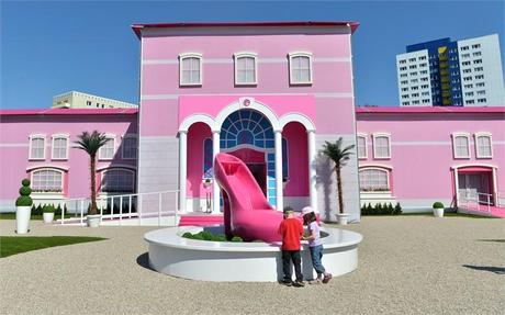 Il museo di Barbie? La sua casa a grandezza naturale