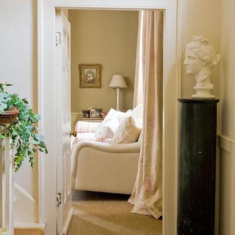 Entrance hall | Georgian house tour in Lincolnshire | PHOTO GALLERY | Homes & Gardens | housetohome.co.uk