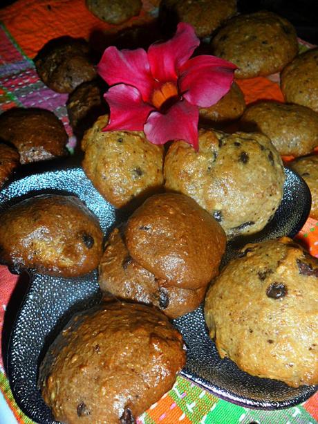 Biscotti riso soffiato e amaretti presentazione