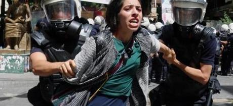TURCHIA: La protesta e gli occhi (chiusi) dei media. E intanto ci sono già due morti Image