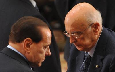 Berlusconi: “Giorgio, aiutami tu!” Le sentenze dei processi Mediaset e Ruby terrorizzano il Cavaliere, che chiede l'intervento del Quirinale. E Borghezio è stato espulso dall'EDF