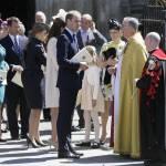 Kate Middleton con il pancione alla festa della nonna Elisabetta 09