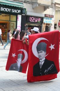 Le proteste di piazza Taksim e le bandiere di Atatürk