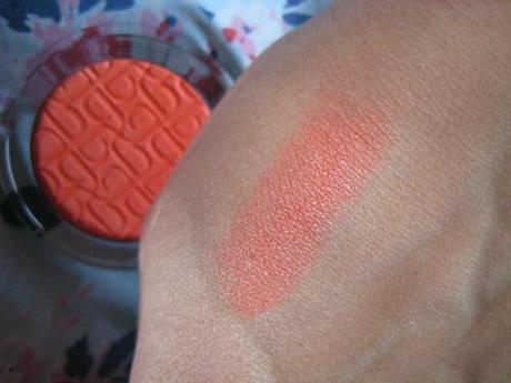 GLOSSIP MAKEUP - BLUSH NEON LOVE COLLECTION [SWATCH&REVIEW;]