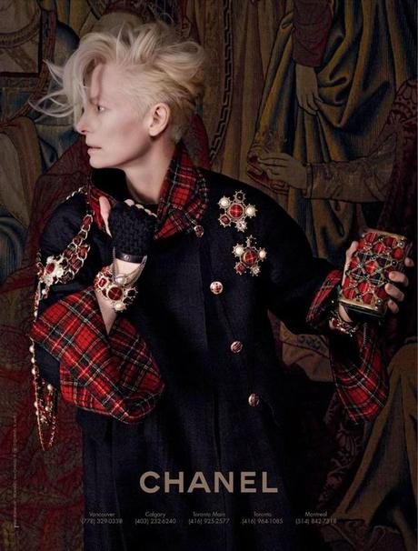 Tilda Swinton per Chanel • Una Maria Stuarda in versione contemporanea.