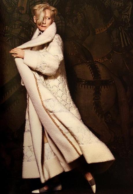 Tilda Swinton per Chanel • Una Maria Stuarda in versione contemporanea.
