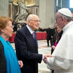Il Presidente Napolitano incontra Papa Francesco questa mattina in Vaticano: dirette Rai, Tv2000, Telepace, Tgcom24, Sky Tg24