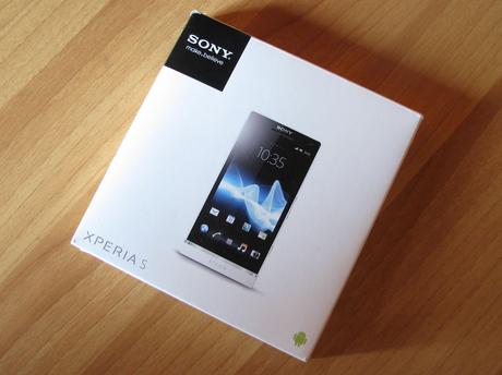 Sony Xperia S 1 UNIEURO   Sony Xperia S in super offerta! 299 € ! (solo online)