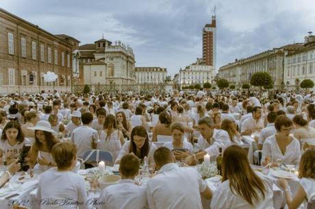 Flashmob... cena in bianco Torino