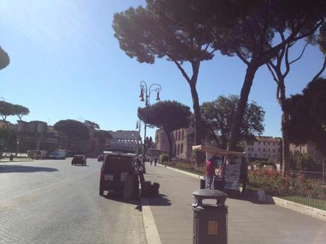 Una buona domenica di elezioni dai Fori Imperiali. Una strada simbolo realizzata a significare la millenaria supremazia di Roma nel mondo. Poi è finita così