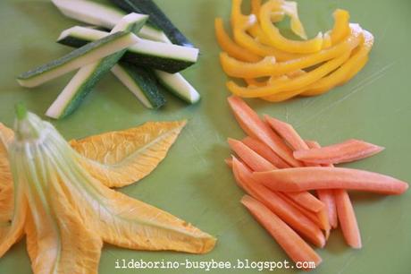 Alternative  - Involtini di Pesce Cajun con Verdurine e Fritto di Fiori di Zucca or Cajun Fish Rolls with Vegetable Sticks and Fried Courgette Flowers