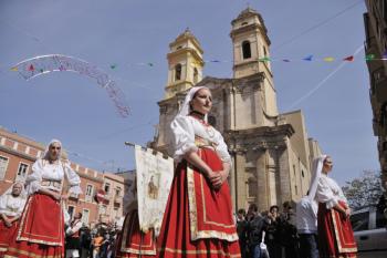 La Festa di Sant’Efisio a Cagliari: 80 chilometri di costumi e devozione