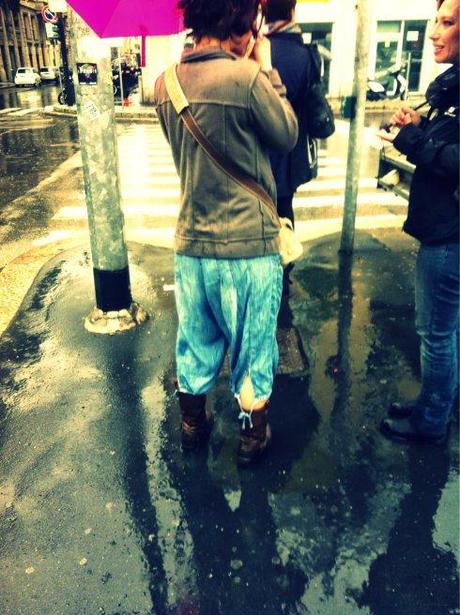 jeans capri, jeans capri con lacci, jeans capri con laccetti, milan street style, milano street style