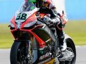 Superbike, Portimão: Laverty vince Gara2 solitaria, Guintoli tiene leadership mondiale