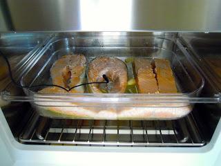 Salmone cotto a bassa temperatura su salsa di asparagi e patate