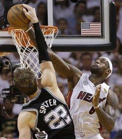 NBA-Final Gara2- Miami torna super e batte San Antonio portando la serie sull’1-1