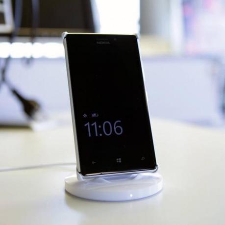 IN ARRIVO NOKIA GLANCE: IL SALVASCHERMO SUI NOKIA LUMIA