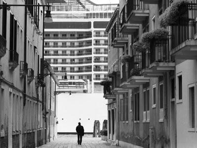 Berengo e i giocattoli, a cominciare da Venezia.