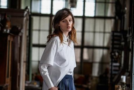 TREND ALERT: SPEZZARE IL LOOK CON UN GESTO. 