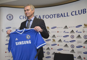Da Special One a ‘Happy One’: Mourinho ritrova il sorriso “in blues”
