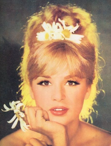 Hair Trend SS 2013: 60s Style