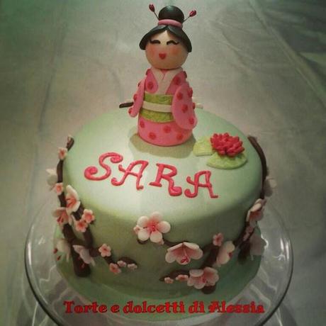 Torta giapponese: una geisha di zucchero Torta giapponese: una geisha di zucchero
