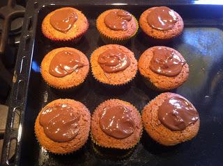 cupcakes al cioccolato con glassa